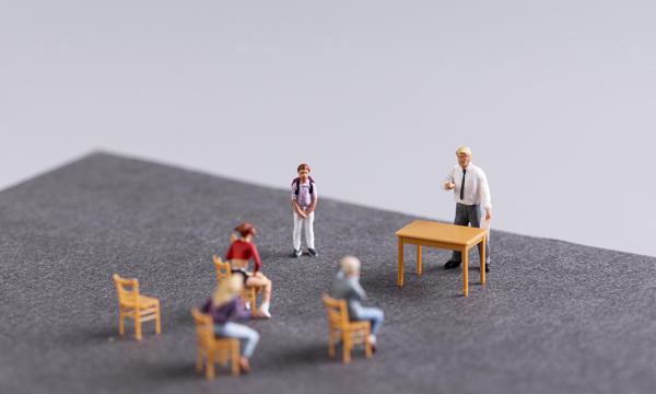大学如何参加学术会议活动