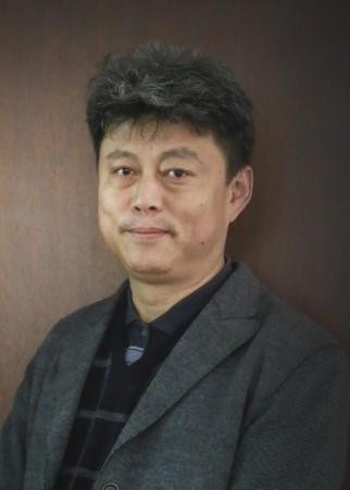 盖笑松教授