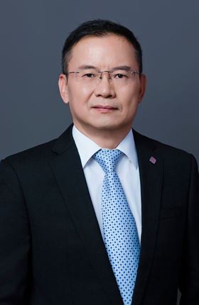 李青