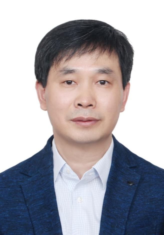 王瑷珲教授